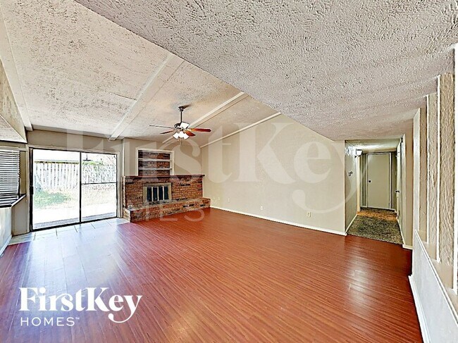 Building Photo - 16934 Macleish Dr