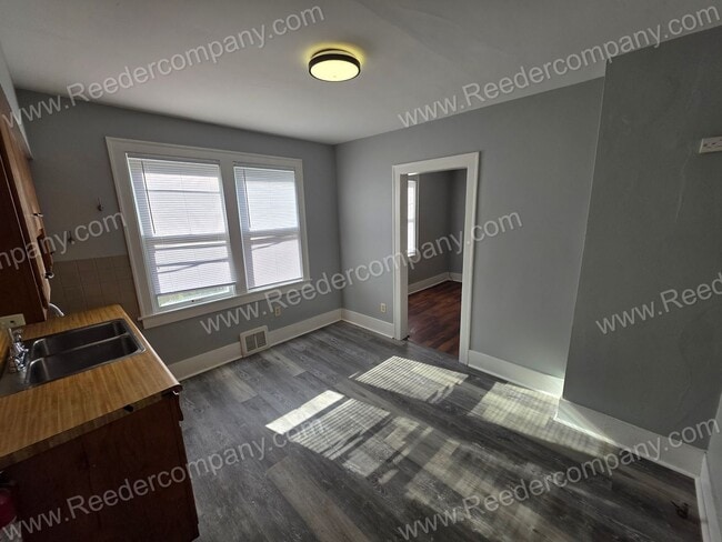 Building Photo - 4838 Walsh Ave