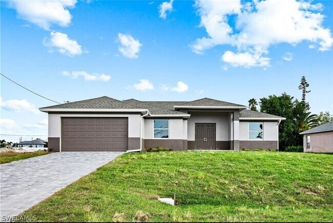 Building Photo - 2153 NW 18th Ave