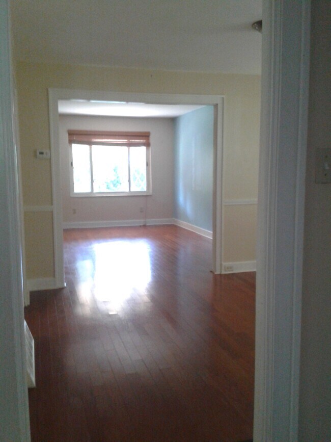 Living Room - 1303 Beechview Ave