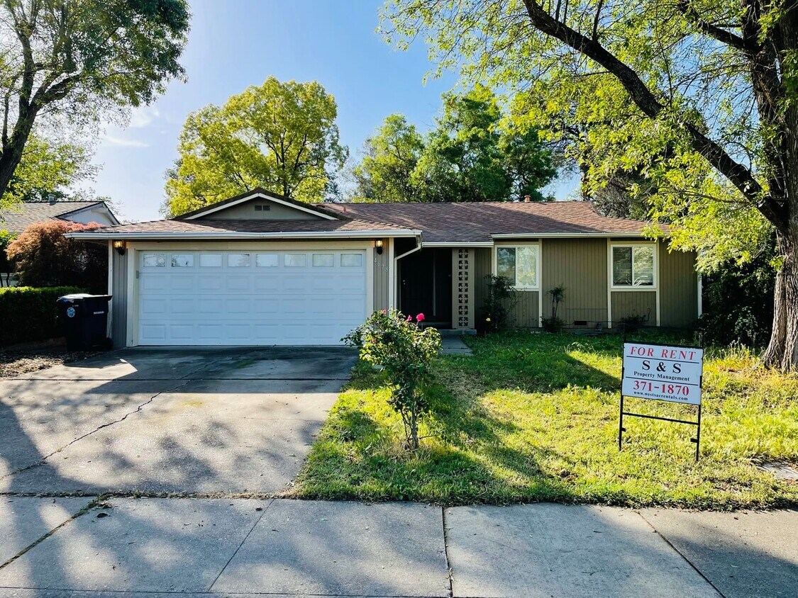 Foto principal - 4678 Barbee Way
