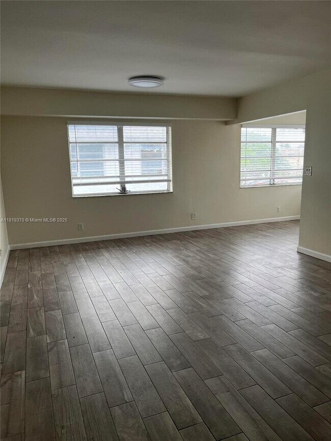 Foto del edificio - 2061 NW 81st Ave