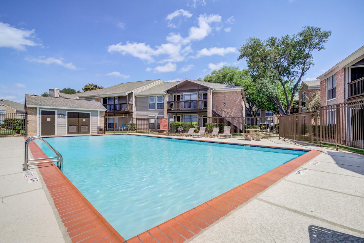 5401 Chimney Rock Apartments