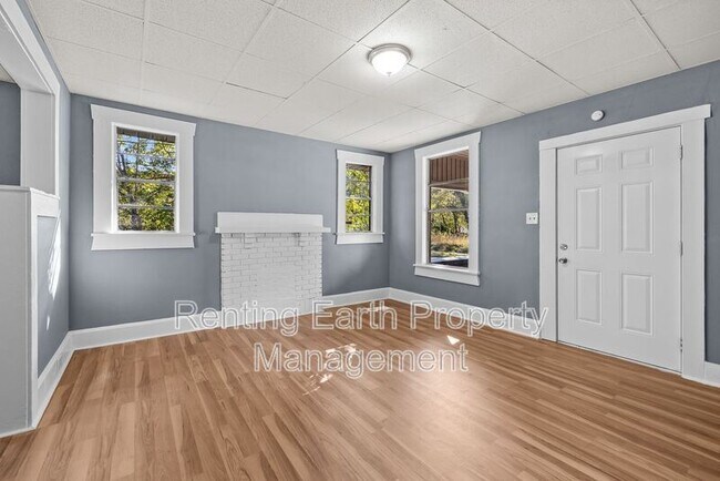 Building Photo - 2309 Eufaula Ave