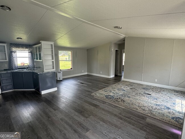 Building Photo - 18 Mohican Maze