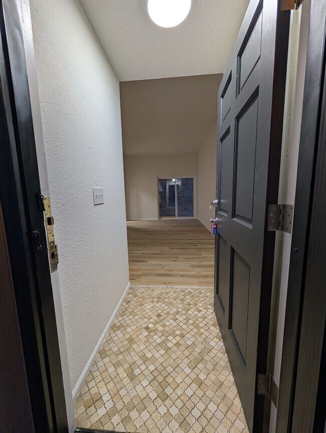 Foto del edificio - 3718 Fountain Ave