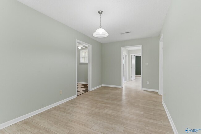 Building Photo - 504 Delaney Rd NW