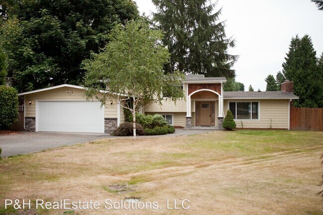 Building Photo - 4 br, 3 bath House - 2400 SW 308th Pl