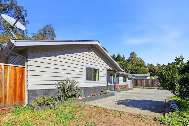 Foto del edificio - Country property close to town!