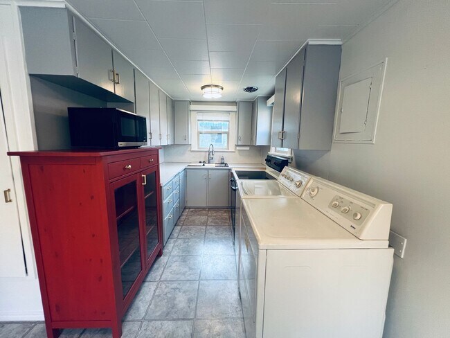 Foto del edificio - 3 bedroom, 1 bath home Sedro-Woolley