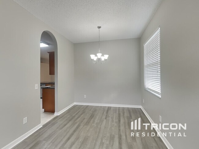 Building Photo - 10240 Grant Creek Dr