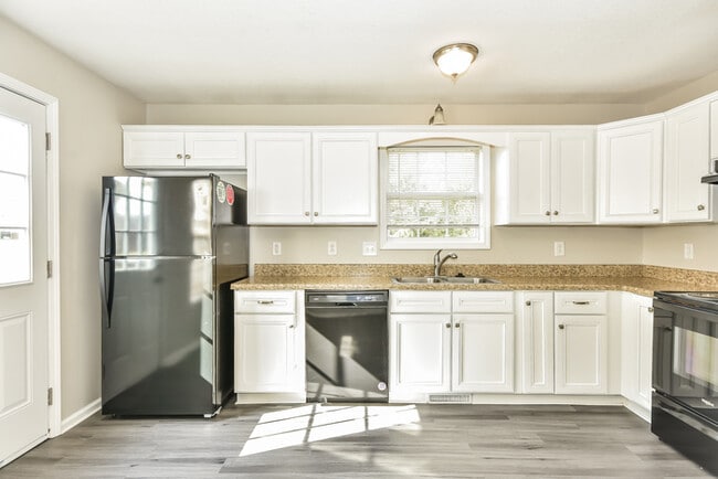 Building Photo - 2817 Russet Ridge Drive