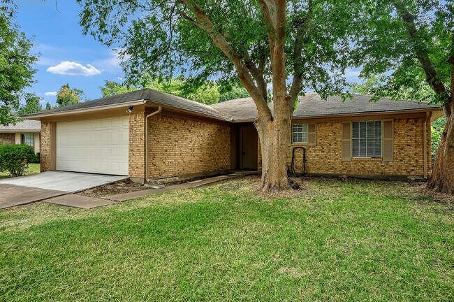 Building Photo - 3107 Arkansas Cir