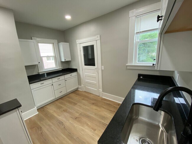 Foto del edificio - Fully Remodeled House!