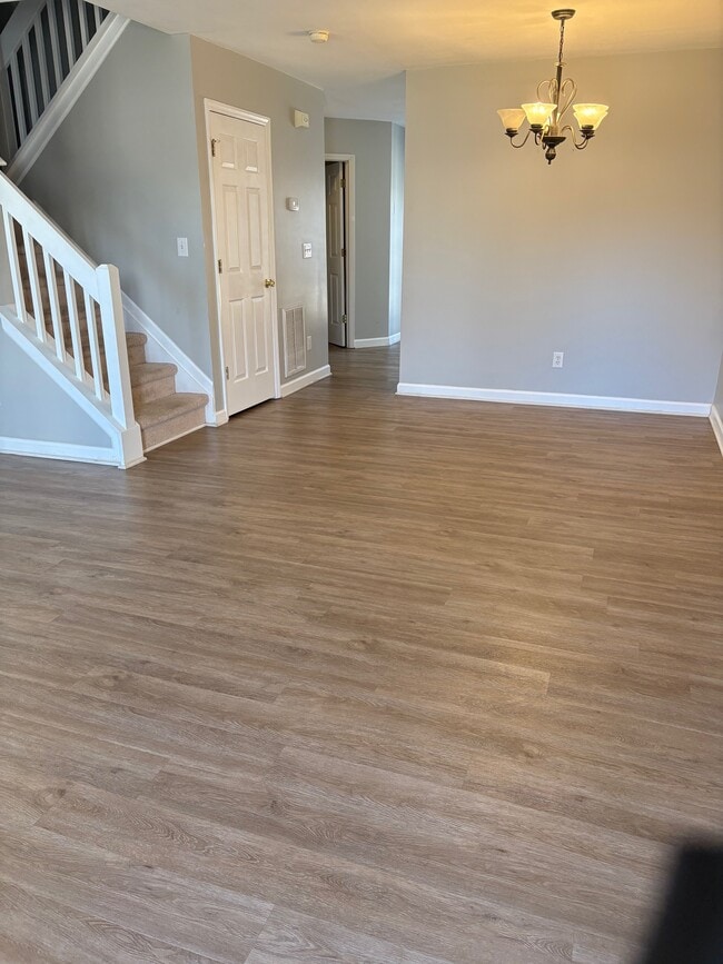 Building Photo - 4642 Cross Ridge Ln