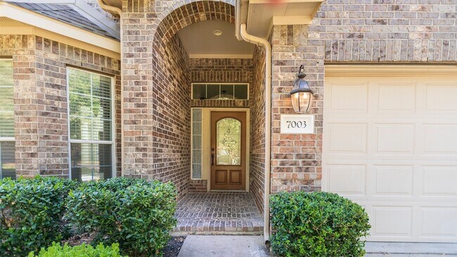 Foto del edificio - 7003 Kendall Lake Ct