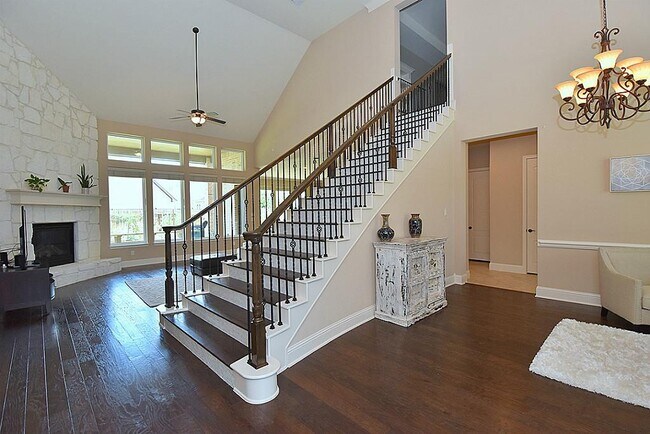Foto del edificio - 18908 N Bee Cave Springs Cir