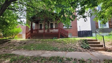 Building Photo - 4666-4668-4668 Rosa Ave