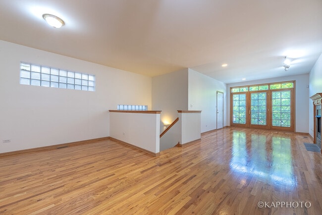 Building Photo - 333 S Leavitt St