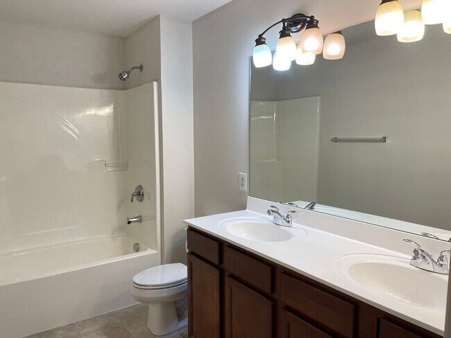 Foto del edificio - 1437 Bridgeport Terrace