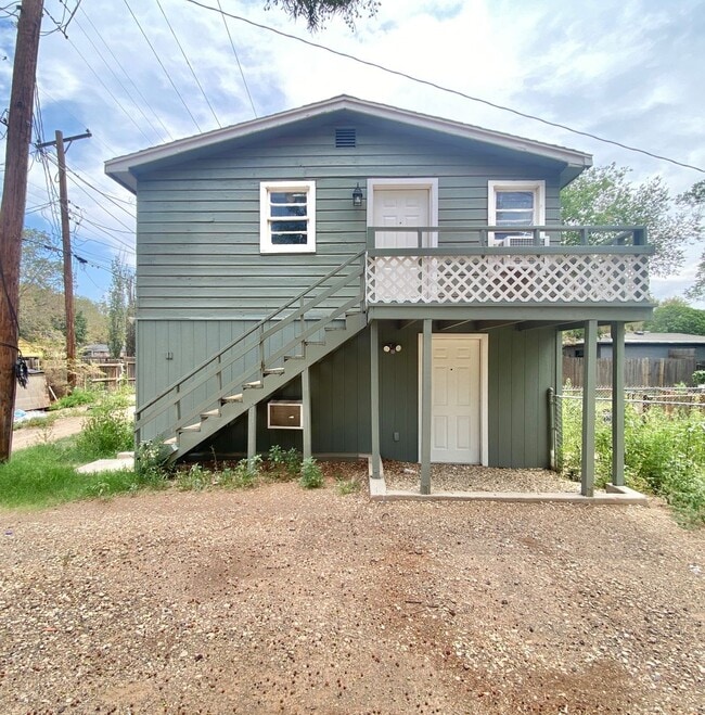Building Photo - 2420 33rd St