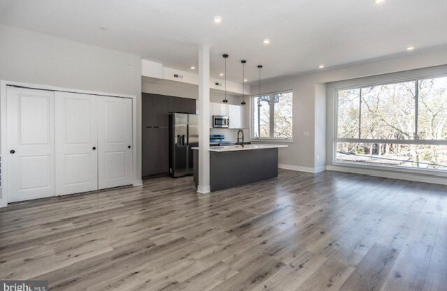 Foto del edificio - 2710 Ridge Ave