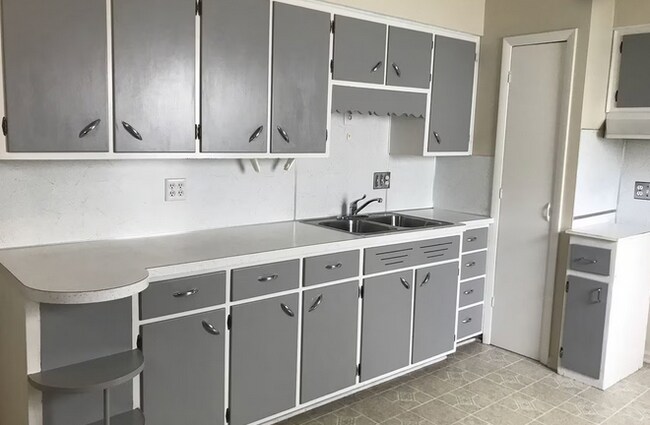 Foto del edificio - 308 Majestic Dr