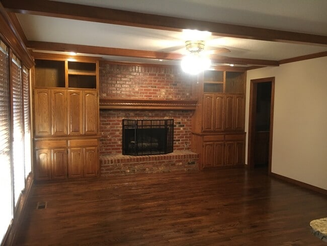 Foto del edificio - Gorgeous Home in Jenks Schools!