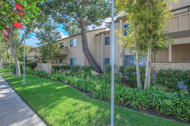 Building Photo - Highland Creek Apartment Homes