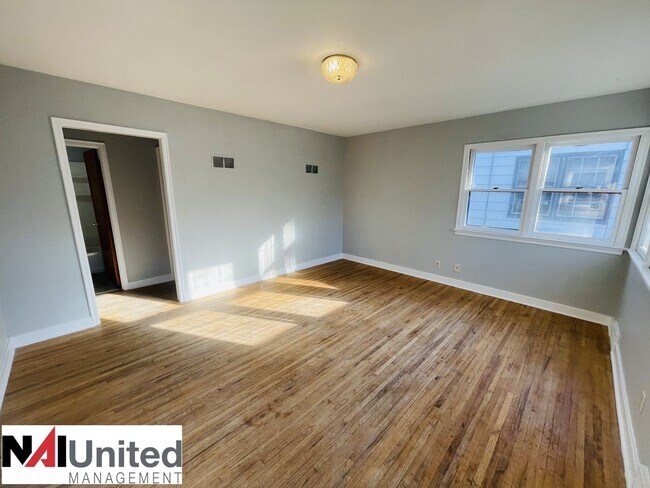 Foto del edificio - Three bedroom, two bath single family home