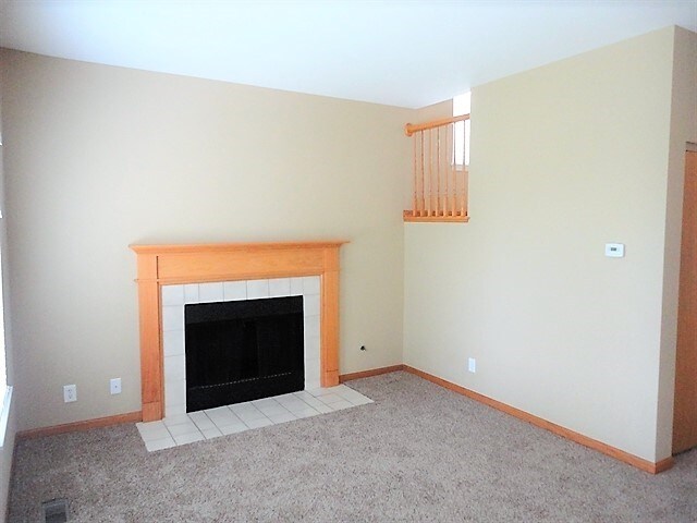 Building Photo - 14015 Oakdale Circle