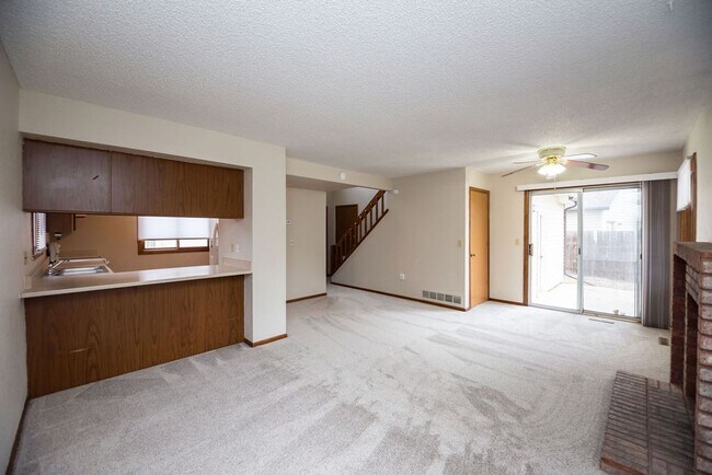 Building Photo - Charming 3 Bed, 2 Bath Home on a Quiet Cul-de-Sac with a Fenced Yard & 2-Car Garage!