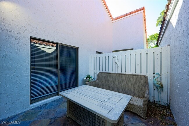 Building Photo - 833 Reef Point Cir