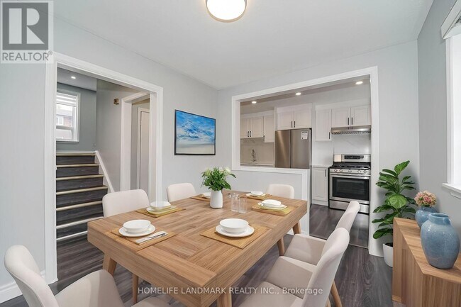 Photo du bâtiment - 6452 Finch Ave W