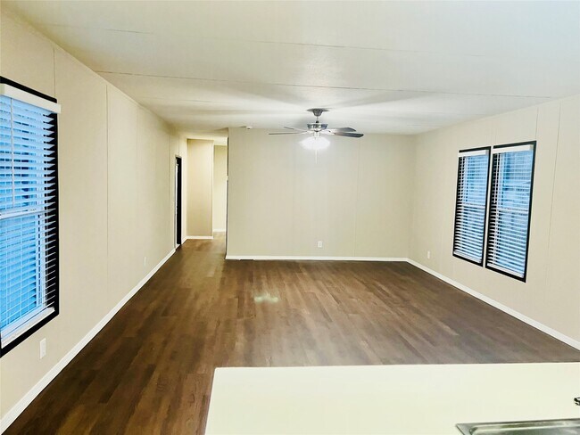 Building Photo - 21694 Dogwood Dr