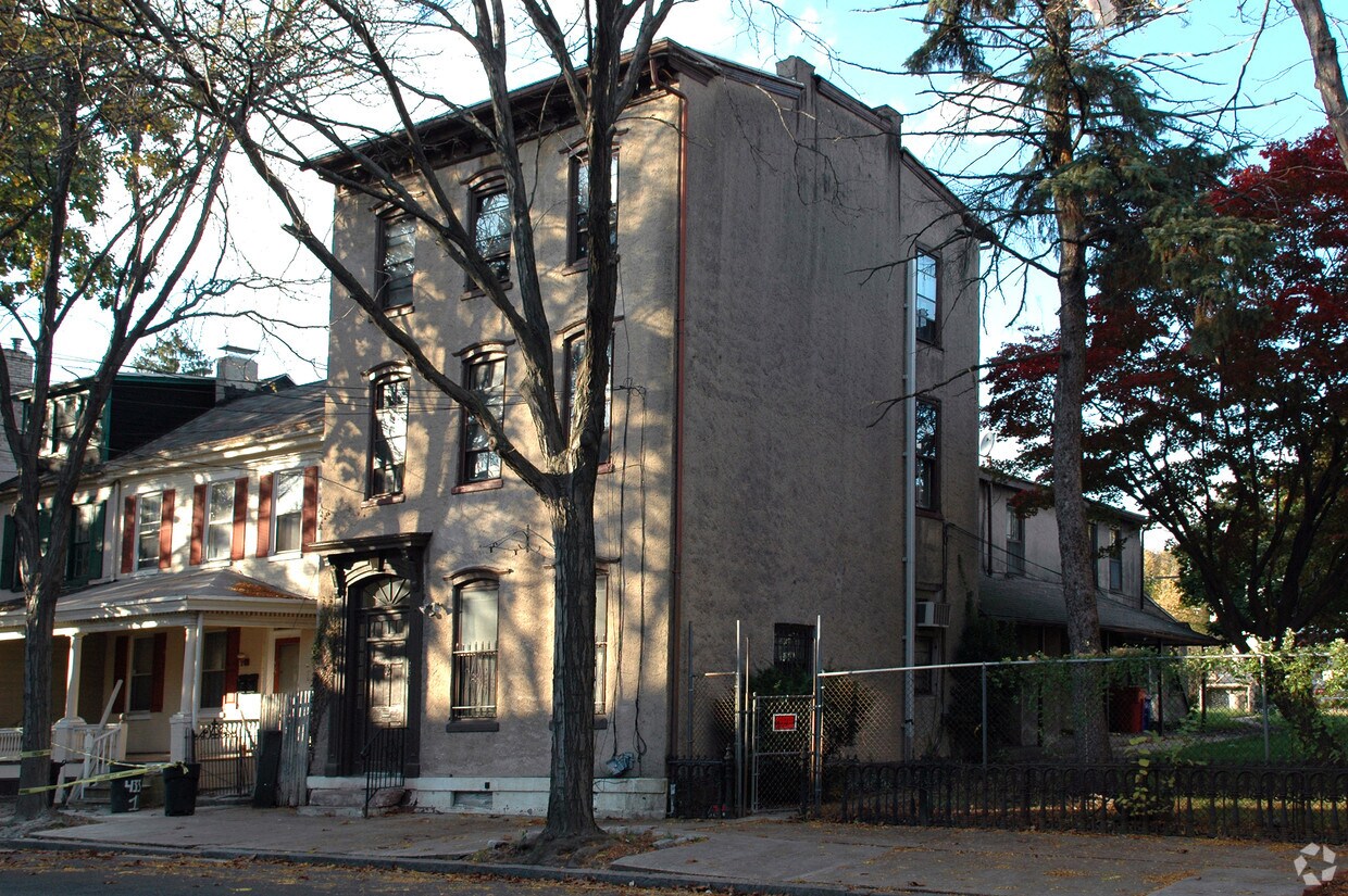 435 King St, Pottstown, PA 19464 Apartments in Pottstown, PA