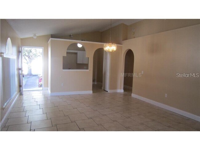 Foto del edificio - 8306 Golden Chickasaw Cir