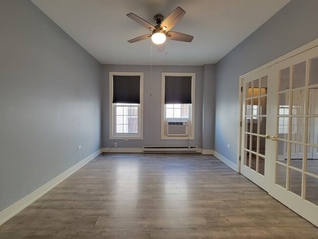 Building Photo - 802 Dempster St