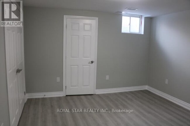 Photo du bâtiment - 13 Levida St