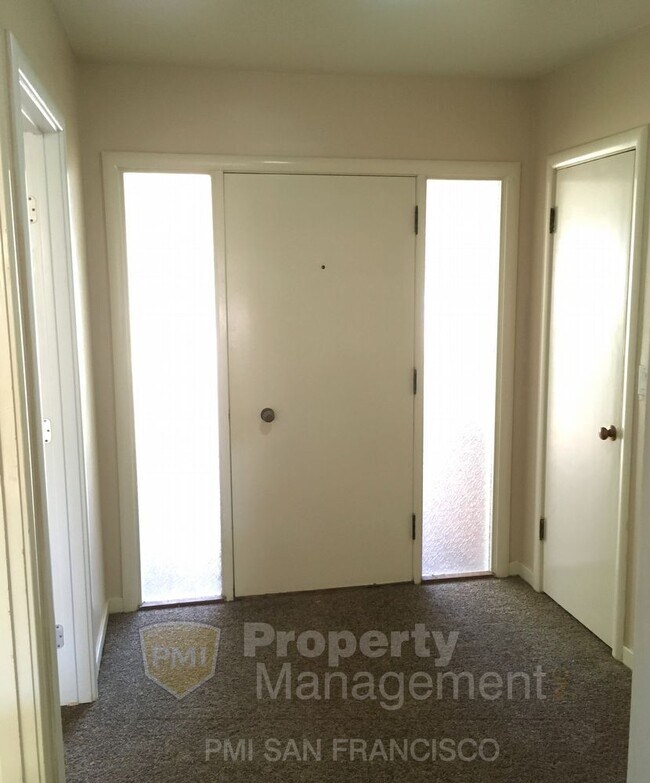 Foto del edificio - 2831 Sinclair Ave