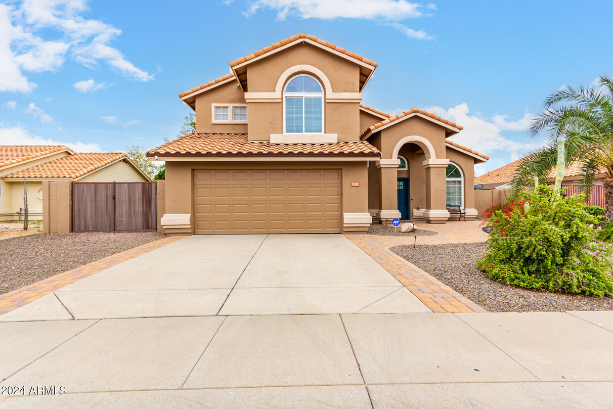 Foto principal - 7217 W Crest Ln