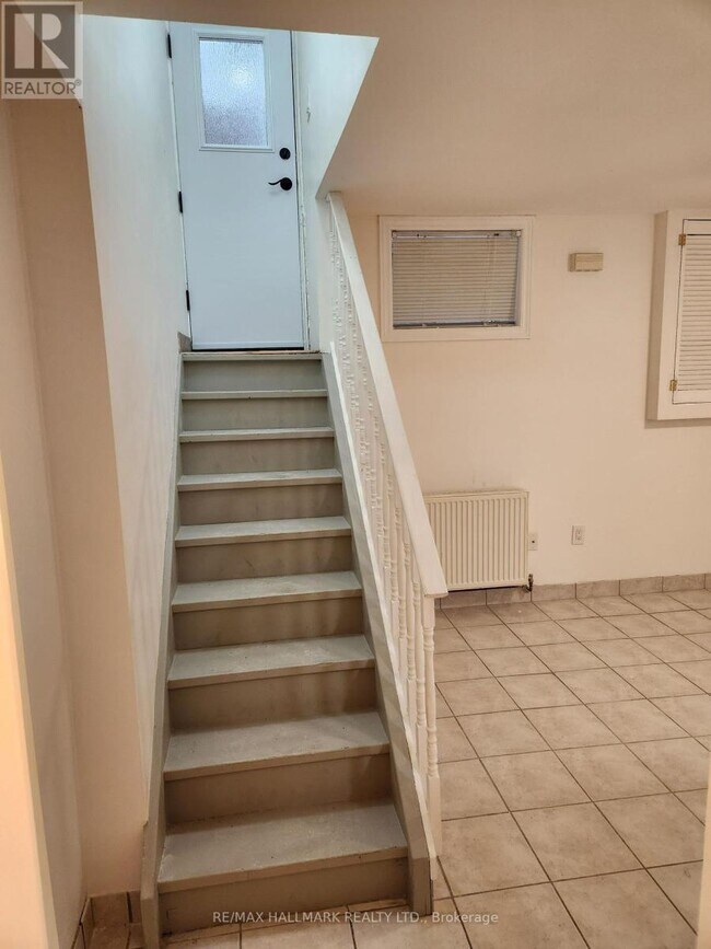 Photo du bâtiment - 22B-222 GLENFERN Ave