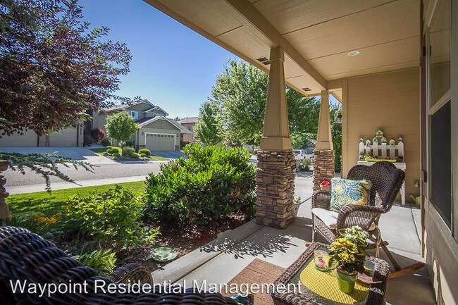 Foto del edificio - 4 br, 2.5 bath House - 8203 N Sunbelt Ave