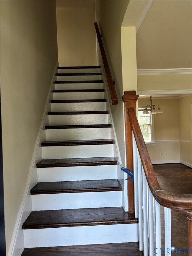 Foto del edificio - 5813 Fitzhugh Ave