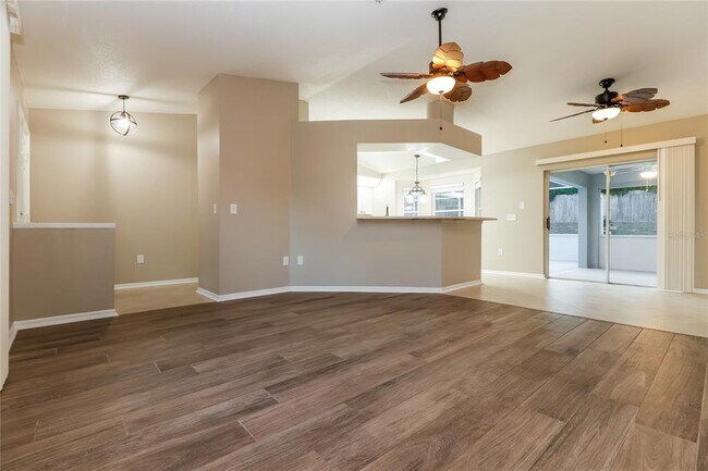 Building Photo - 5251 Fairhaven Ave