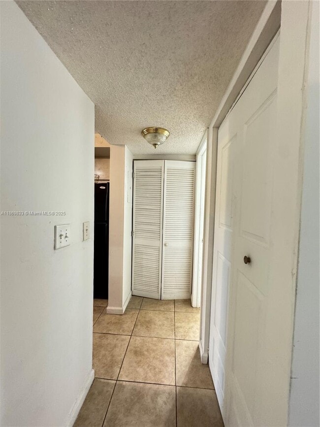 Building Photo - 3410 Foxcroft Rd