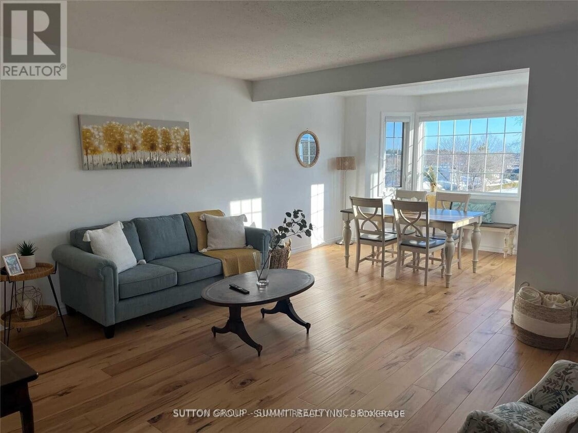 Photo principale - 85-85 Edey St