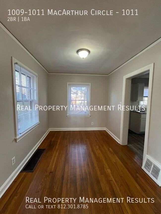 Foto del edificio - 2 Bedroom, 1 Bathroom Duplex, East Side