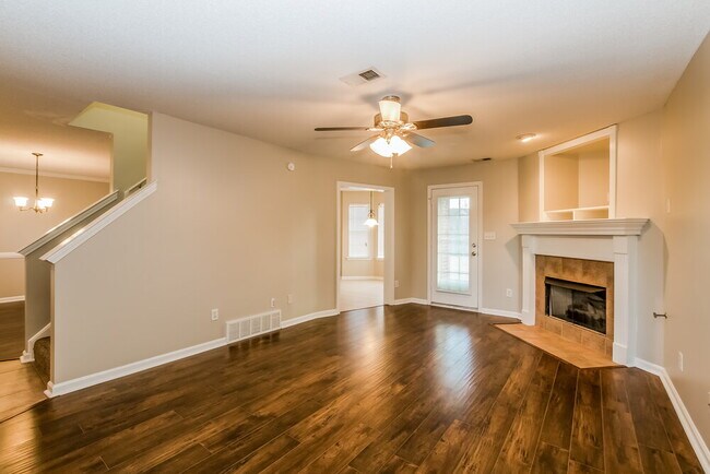 Foto del edificio - 11625 Leewood Dr