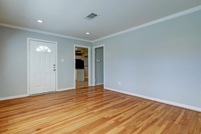 Foto del edificio - 5314 De Lange Ln